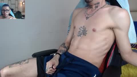 Snapshot of murdockh chatting on December 22, 12:27 pm murdok online show from December 22, 12:27 pm