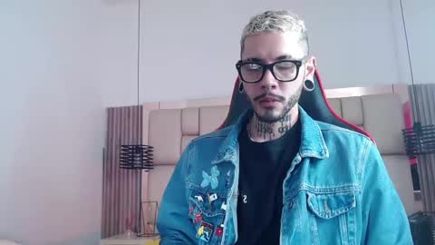 Snapshot of murdockh chatting on January 26, 8:25 am murdok online show from January 26, 8:25 am