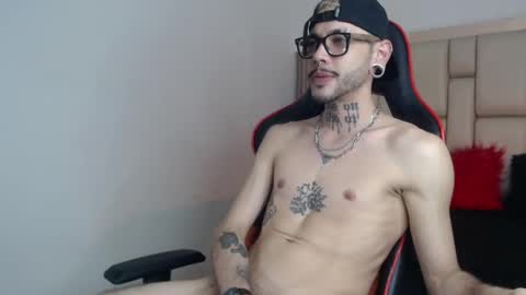 Snapshot of murdockh chatting on January 30, 5:09 am murdok online show from January 30, 5:09 am