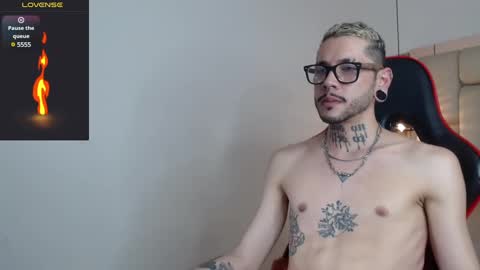 Snapshot of murdockh chatting on February 6, 4:21 am murdok online show from February 6, 4:21 am