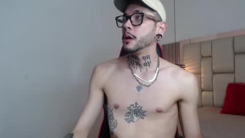 Snapshot of murdockh chatting on February 6, 8:18 am murdok online show from February 6, 8:18 am