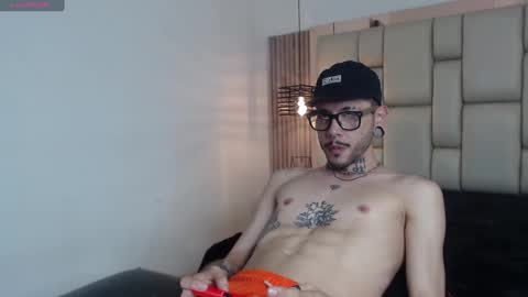 Snapshot of murdockh chatting on February 13, 7:56 am murdok online show from February 13, 7:56 am