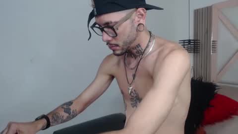 Snapshot of murdockh chatting on March 10, 10:04 am murdok online show from March 10, 10:04 am