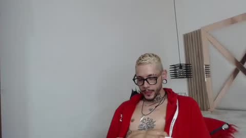 Snapshot of murdockh chatting on March 11, 7:58 am murdok online show from March 11, 7:58 am