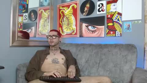 Snapshot of murdockh chatting on September 20, 4:13 am murdok online show from September 20, 4:13 am