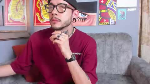 Snapshot of murdockh chatting on October 10, 3:16 am murdok online show from October 10, 3:16 am