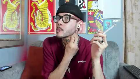 Snapshot of murdockh chatting on October 13, 5:18 am murdok online show from October 13, 5:18 am