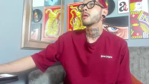 Snapshot of murdockh chatting on October 18, 3:09 am murdok online show from October 18, 3:09 am