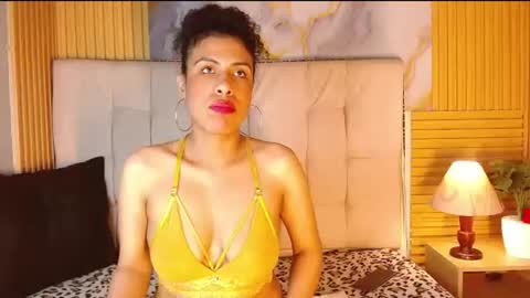 Snapshot of muriell303av chatting on November 25, 4:01 am muriell303av online show from November 25, 4:01 am