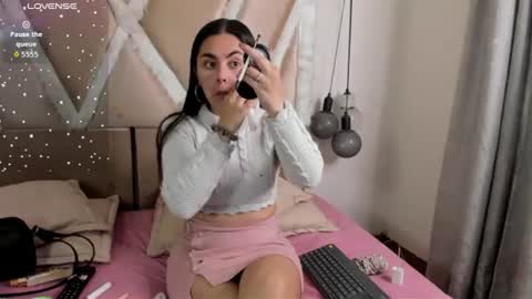 muriell_69 online show from June 13, 12:36 pm