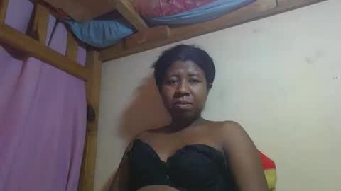 Snapshot of murielleee chatting on March 24, 10:26 pm murielleee online show from March 24, 10:26 pm