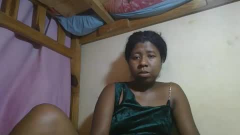 Snapshot of murielleee chatting on March 26, 8:31 am murielleee online show from March 26, 8:31 am
