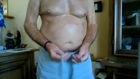 Snapshot of mururoa35 chatting on June 14, 4:20 pm mururoa35 online show from June 14, 4:20 pm