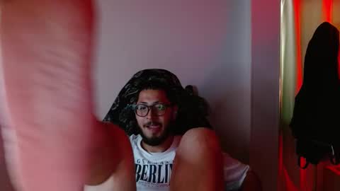 Snapshot of muscle_cock32 chatting on October 24, 6:37 pm David Big online show from October 24, 6:37 pm