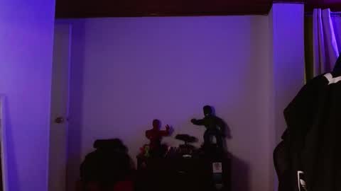 David Big online show from November 21, 7:45 pm