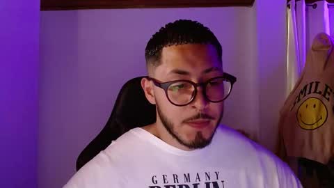 David Big online show from December 22, 7:22 pm