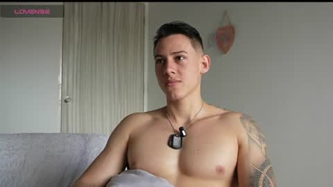 muscle_king_cum online show from June 17, 1:56 pm