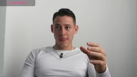 muscle_king_cum online show from July 15, 2:44 pm
