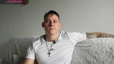 muscle_king_cum online show from July 23, 1:42 pm