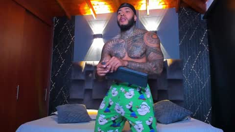 Nick online show from December 25, 8:50 pm