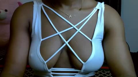 muscle_queen0 online show from March 11, 10:10 am