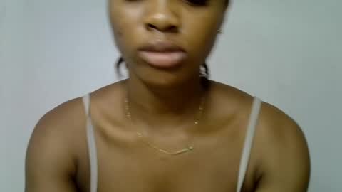 muscle_queen0 online show from March 21, 8:19 am