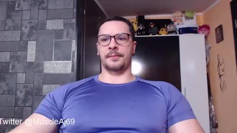 AJ online show from February 10, 4:36 pm