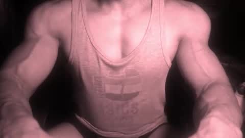 Snapshot of musclebredon chatting on November 26, 6:31 pm BRENDON online show from November 26, 6:31 pm