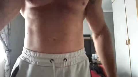 muscledaddy69s online show from December 16, 2:33 pm
