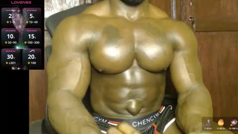 musclegod23 online show from September 26, 11:20 pm