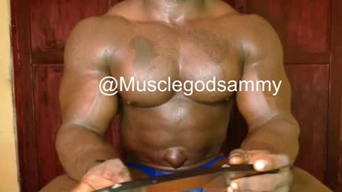 musclegod23 online show from January 5, 5:38 pm