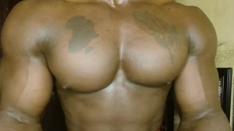 musclegod23 online show from February 12, 2:12 pm