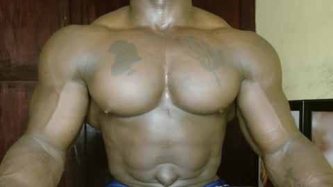 musclegod23 online show from February 14, 2:58 pm