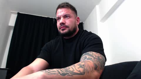 MuscleMonster31 online show from January 17, 10:23 pm
