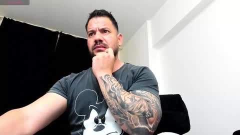 MuscleMonster31 online show from November 30, 10:14 pm