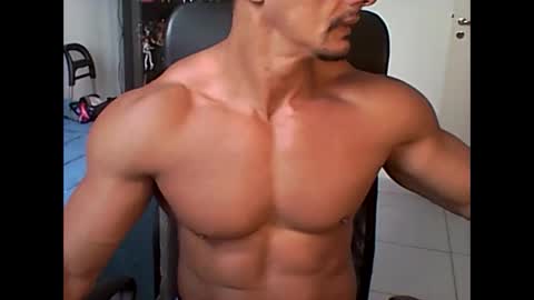 muscleoss online show from January 29, 2:21 pm