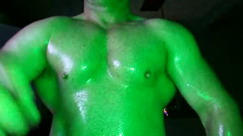 Snapshot of muscles_hulk chatting on July 13, 9:39 pm Hulk Muscles - NEW ACCOUNT online show from July 13, 9:39 pm