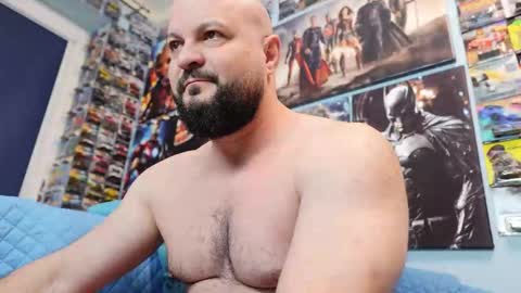 Snapshot of muscular_bear chatting on March 8, 5:55 am Chris online show from March 8, 5:55 am
