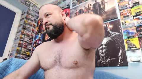 Snapshot of muscular_bear chatting on March 14, 6:08 am Chris online show from March 14, 6:08 am