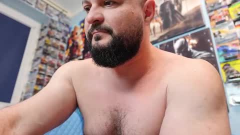 Snapshot of muscular_bear chatting on March 20, 5:18 pm Chris online show from March 20, 5:18 pm