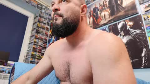 Snapshot of muscular_bear chatting on April 27, 12:25 pm Chris online show from April 27, 12:25 pm