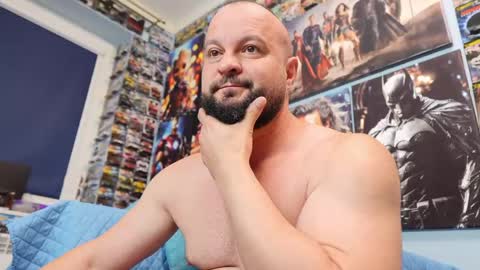 Snapshot of muscular_bear chatting on May 16, 1:54 pm Chris online show from May 16, 1:54 pm