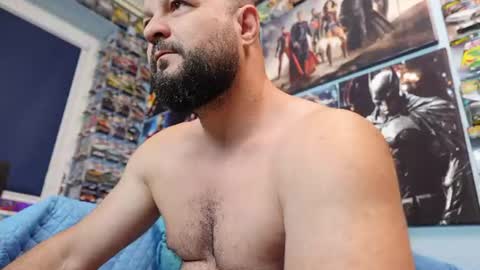 Snapshot of muscular_bear chatting on July 22, 6:16 am Chris online show from July 22, 6:16 am