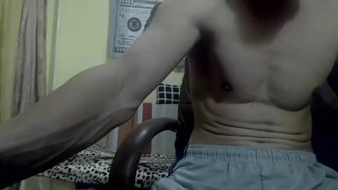 Snapshot of musculargod chatting on October 8, 8:17 pm SexyMuscled online show from October 8, 8:17 pm