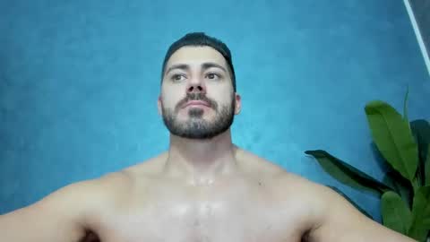 muscularmaster onlyfans online show from December 8, 9:41 pm