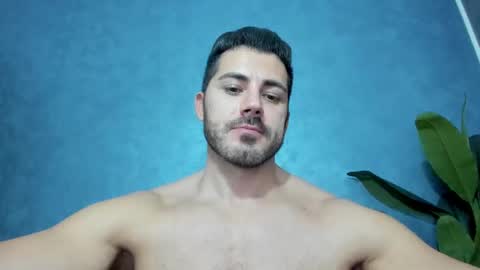 muscularmaster onlyfans online show from December 18, 1:26 am