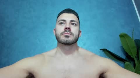 muscularmaster onlyfans online show from December 25, 10:05 pm