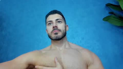 Snapshot of muscularmaster chatting on February 18, 10:00 am muscularmaster onlyfans online show from February 18, 10:00 am