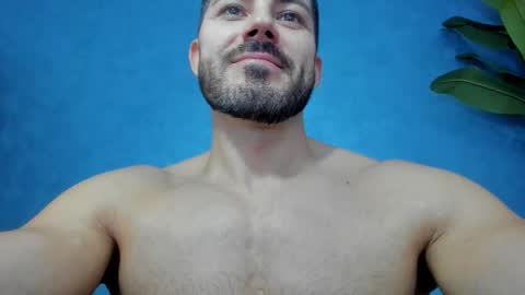 Snapshot of muscularmaster chatting on February 19, 10:50 pm muscularmaster onlyfans online show from February 19, 10:50 pm