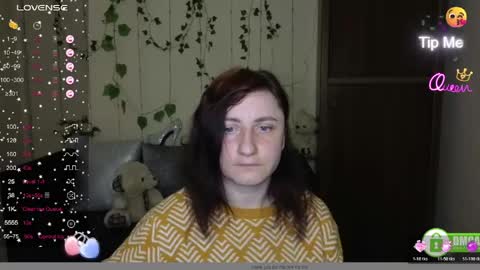 Snapshot of muse_kitty_jenia chatting on May 5, 6:05 pm Jenya online show from May 5, 6:05 pm